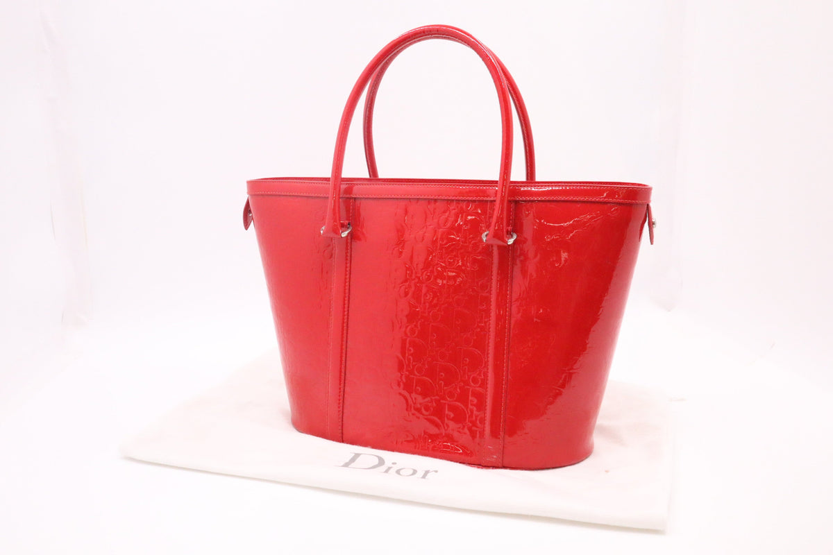 Dior Tote in Red Oblique Patent Leather Rovelle Bags