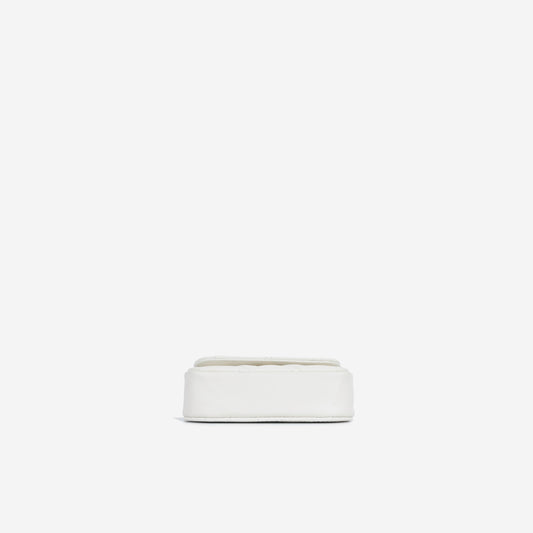 Chanel Luxury Lambskin Gold Clutch Rovelle Bags