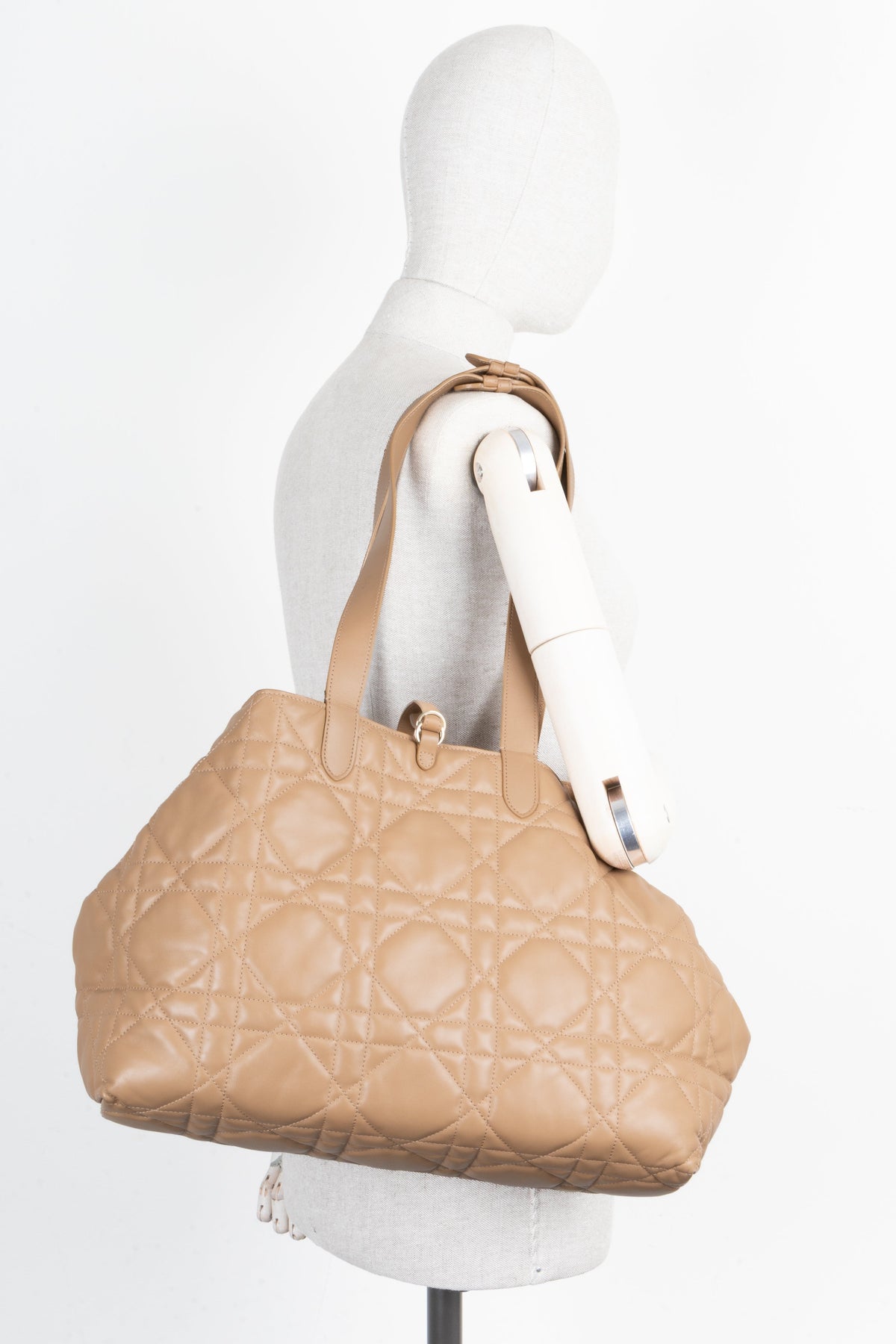 Christian Dior Large Toujours Tote Beige Rovelle Bags