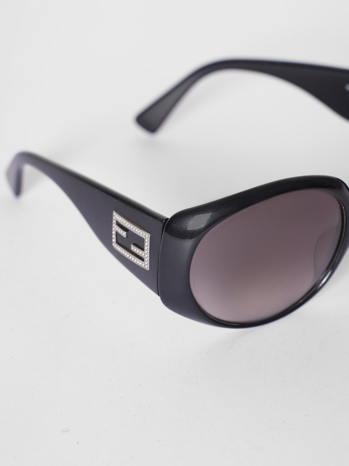 Fendi Black Oval Sunglasses Rovelle Bags