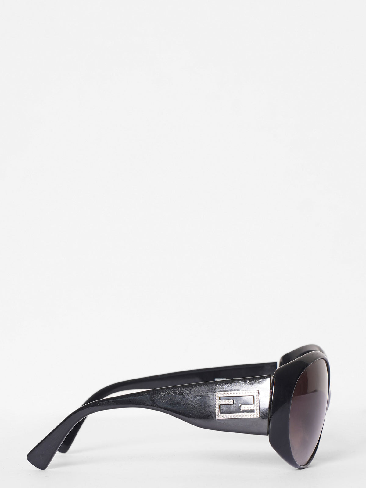Fendi Black Oval Sunglasses Rovelle Bags
