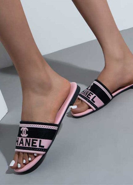 Chanel Flat Pink & black Slippers