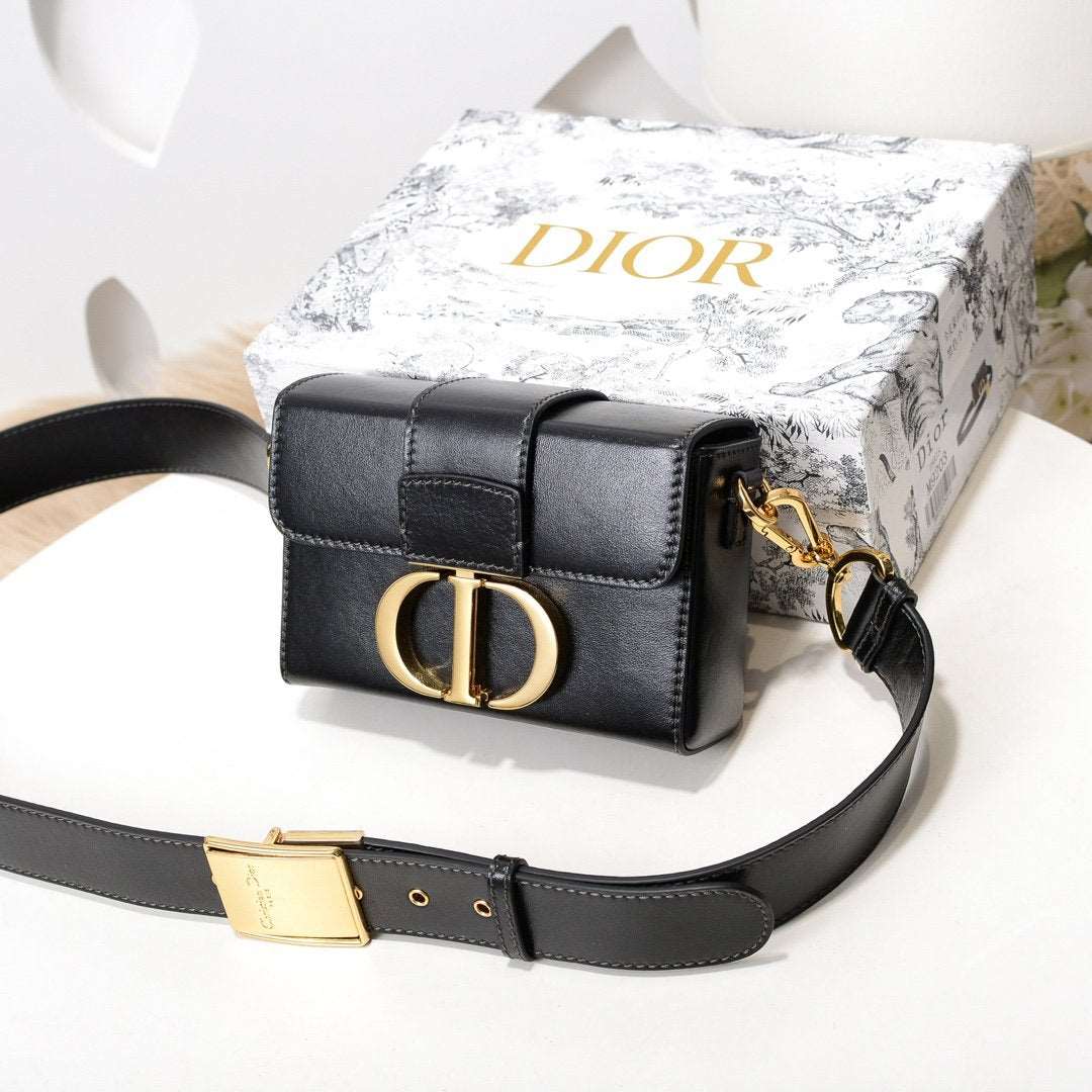 DIOR 30 MONTAIGNE FLAP BAG