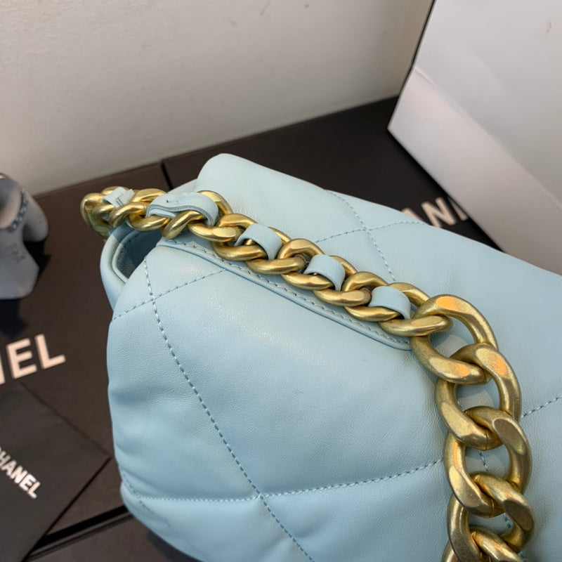 Chanel Luxury Handbag Style 578 Rovelle Bags