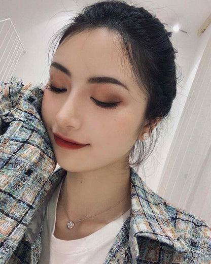 High-Quality Mother-of-Pearl and Diamond Necklace