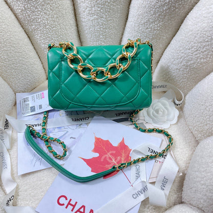 Chanel Luxury Handbag Style 426 Rovelle Bags