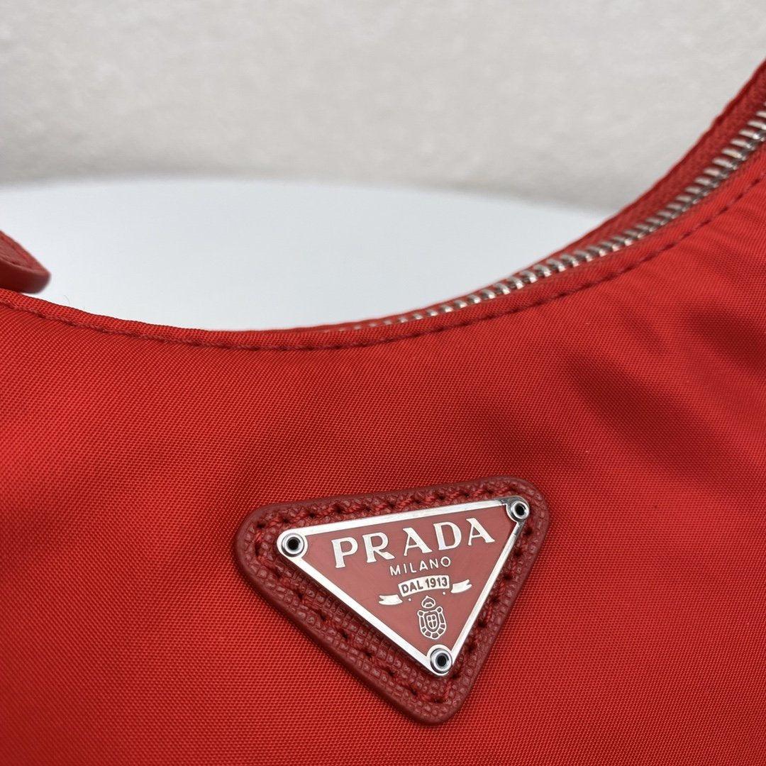 Prada Re-Edition 2005 Nylon Bag