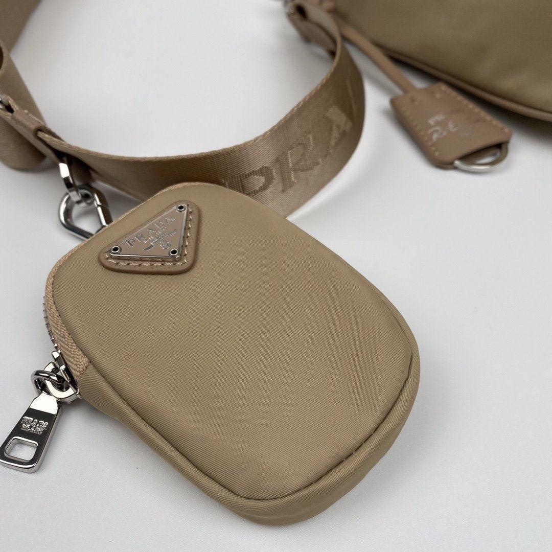 Prada Re-Edition 2005 Nylon Bag