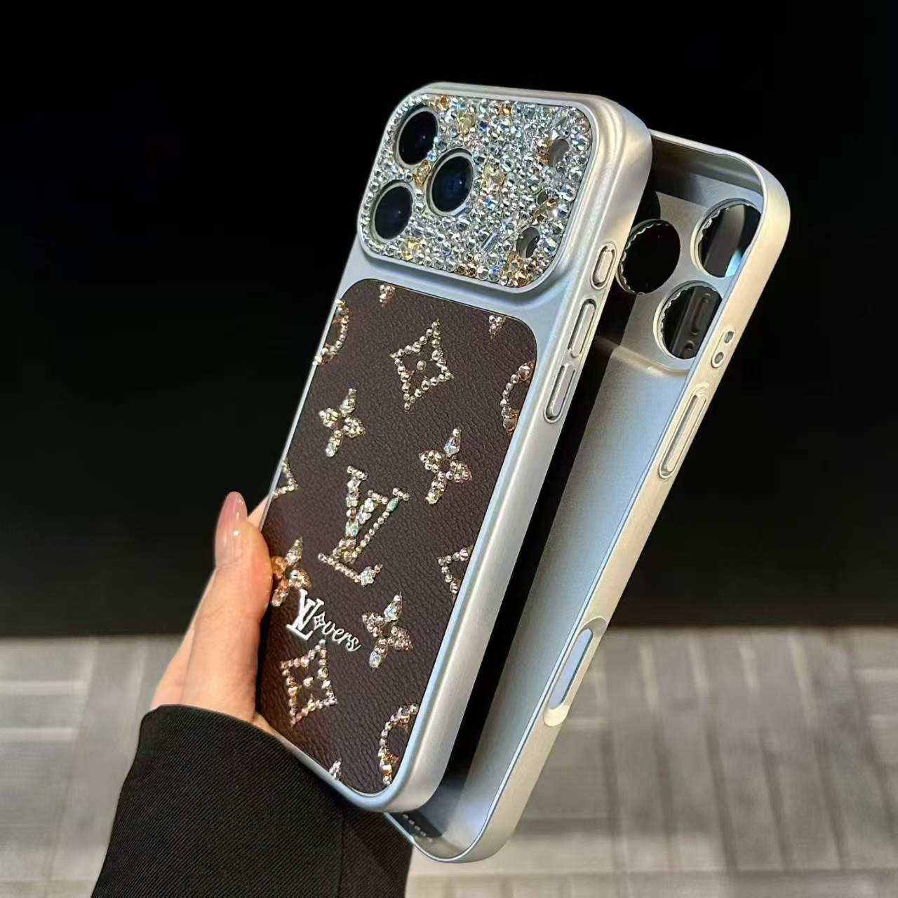 Luxurious, sparkling diamond iPhone phone case-2