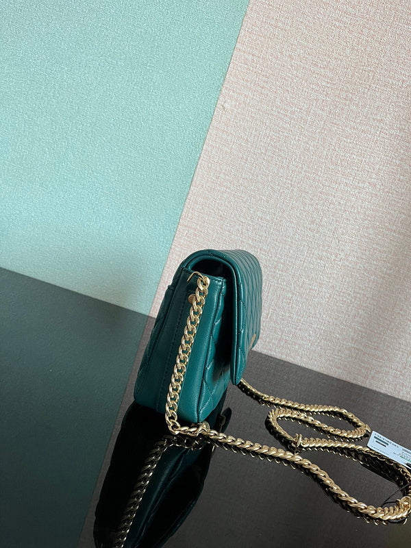 Chanel Luxury Handbag Style 51 Rovelle Bags