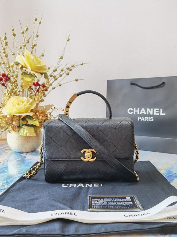Chanel Luxury Handbag Style 635 Rovelle Bags
