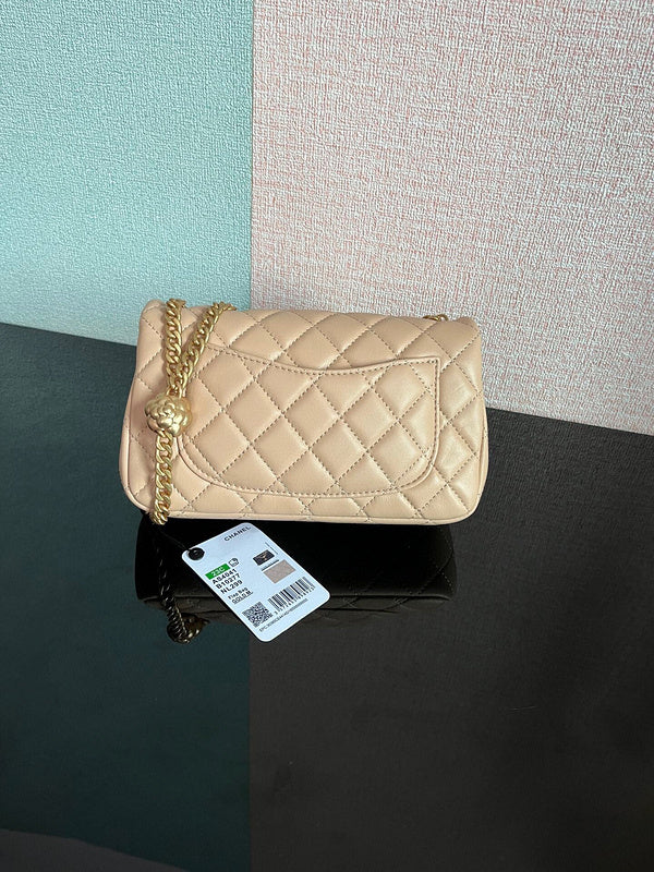 Chanel Luxury Handbag Style 63 Rovelle Bags