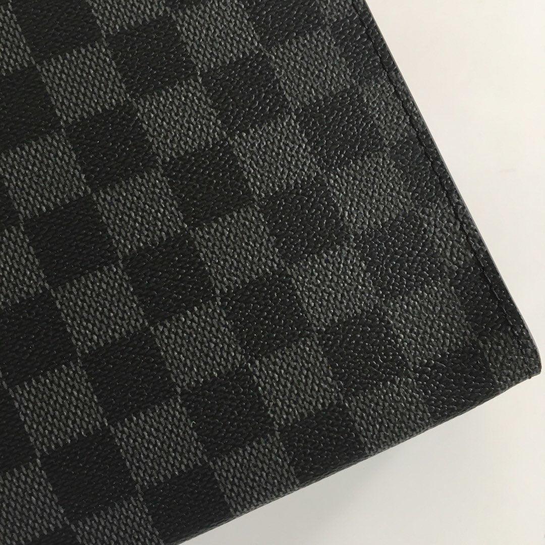 LOUIS VUITTON TOILETRY POUCH