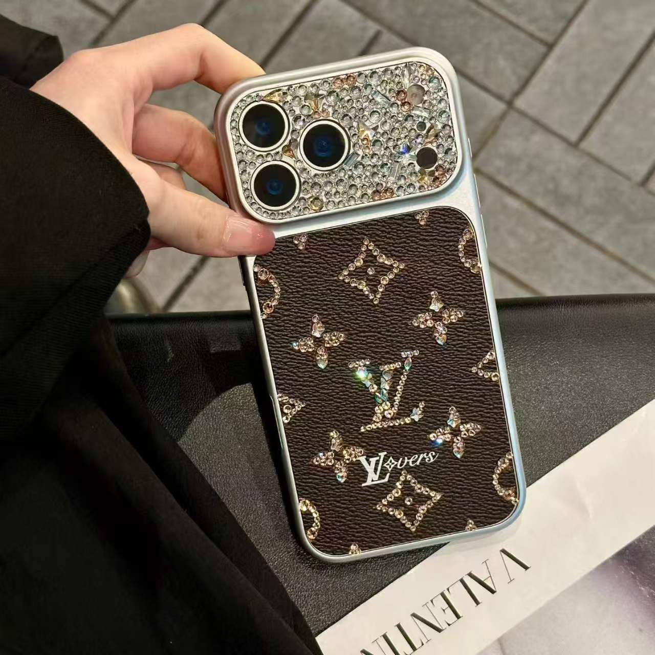 Luxurious, sparkling diamond iPhone phone case-2