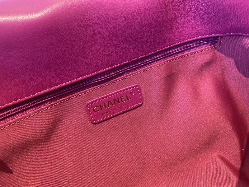 Chanel Luxury Handbag Style 601 Rovelle Bags