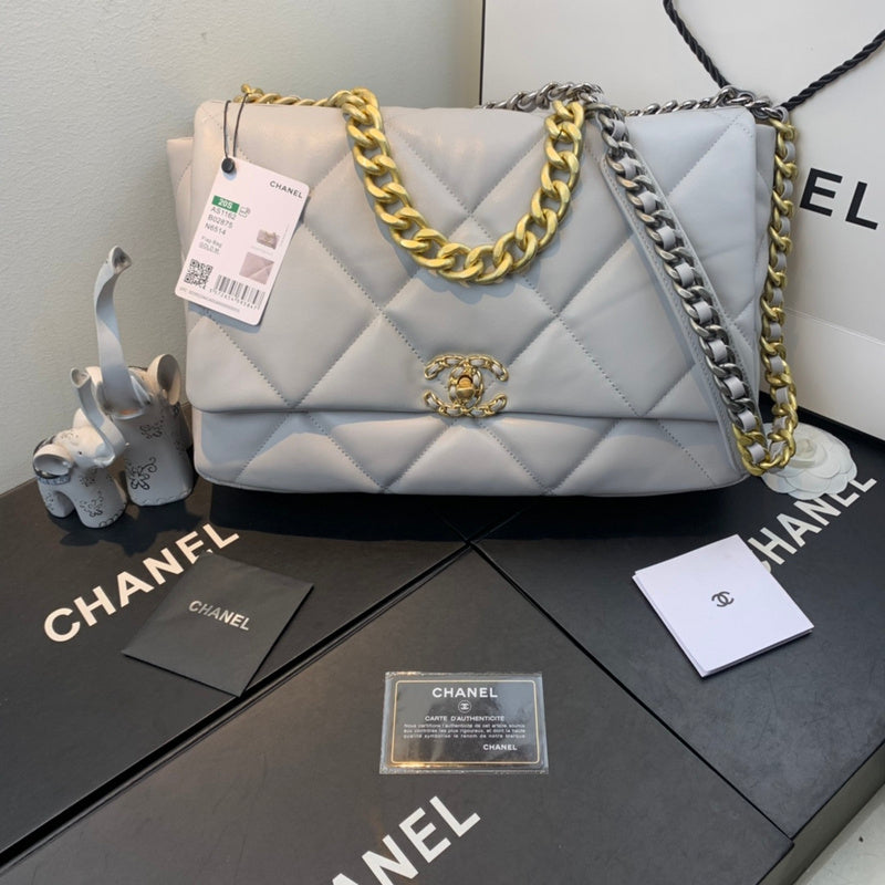 Chanel Luxury Handbag Style 574 Rovelle Bags