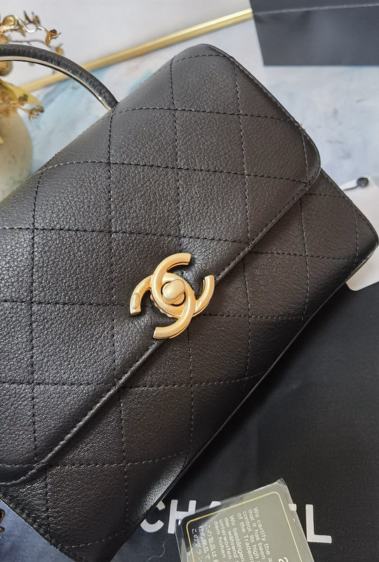 Chanel Luxury Handbag Style 635 Rovelle Bags