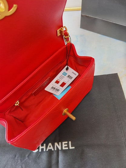 Chanel Luxury Handbag Style 637 Rovelle Bags