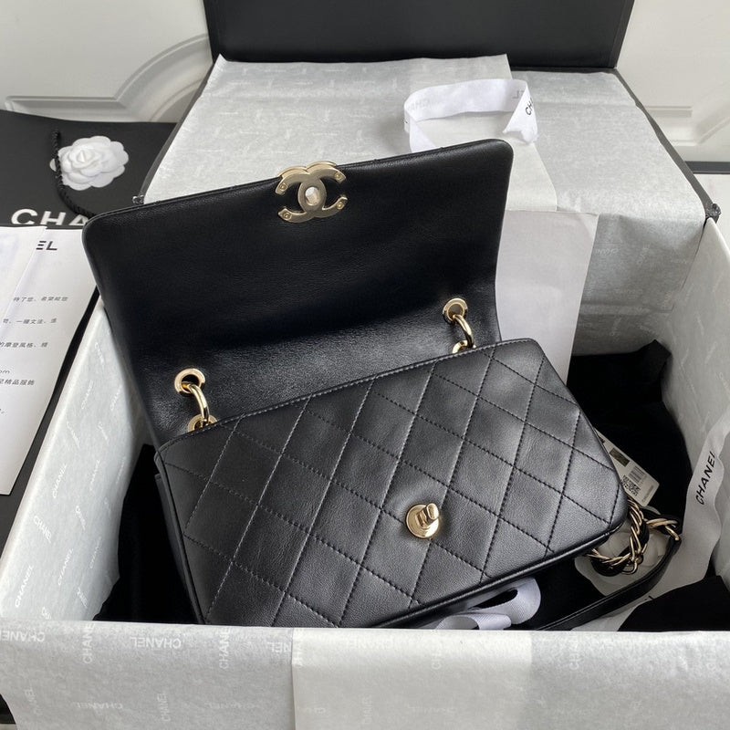 Chanel Luxury Handbag Style 632 Rovelle Bags