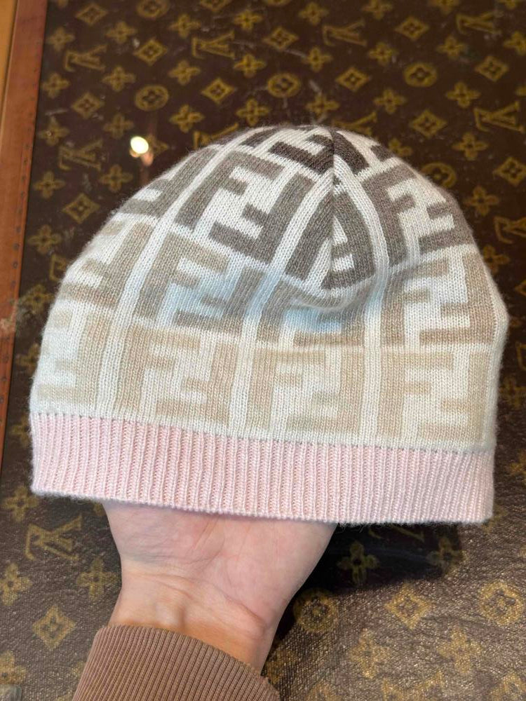 Fendi Gradient FF Logo Pink/Brown Beanie Rovelle Bags