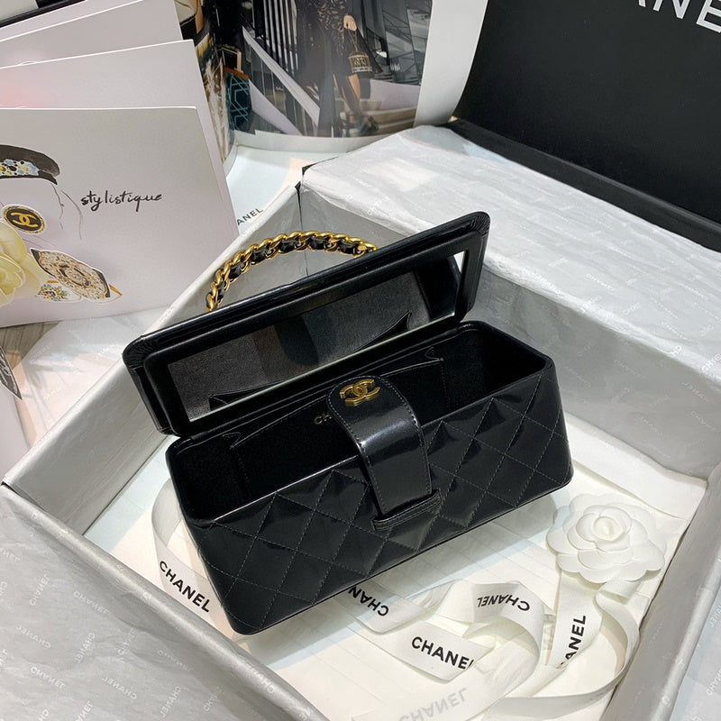 Chanel Luxury Handbag Style 564 Rovelle Bags