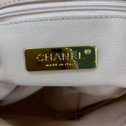 Chanel Luxury Handbag Style 576 Rovelle Bags