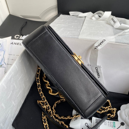 Chanel Luxury Handbag Style 626 Rovelle Bags