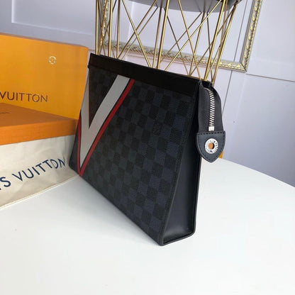 LOUIS VUITTON TOILETRY POUCH