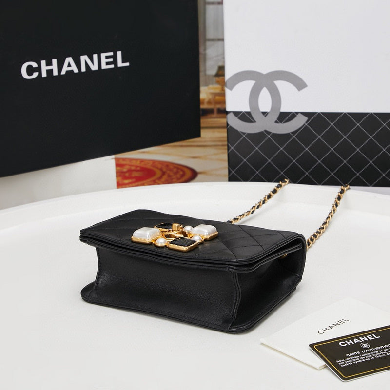 Chanel Luxury Handbag Style 641 Rovelle Bags