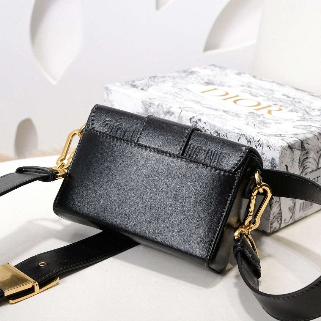 DIOR 30 MONTAIGNE FLAP BAG