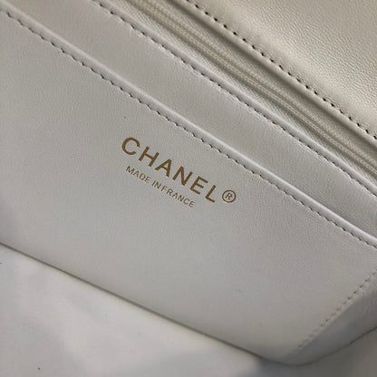 Chanel Luxury Handbag Style 558 Rovelle Bags