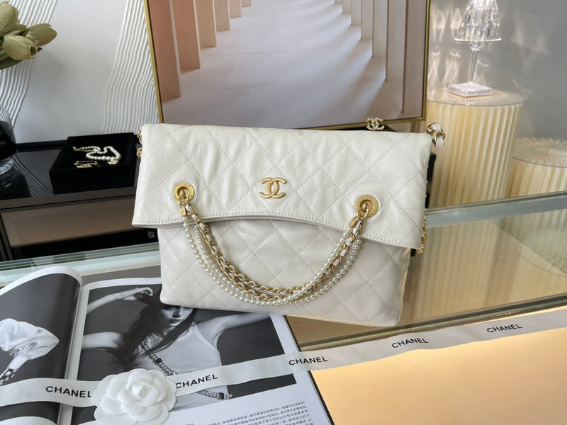 Chanel Luxury Handbag Style 624 Rovelle Bags