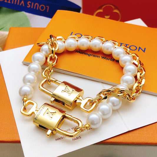 Double-Layer Pearl Bracelet with Clasp
