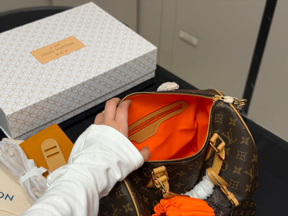 Premium Fashion Travel Bags-22