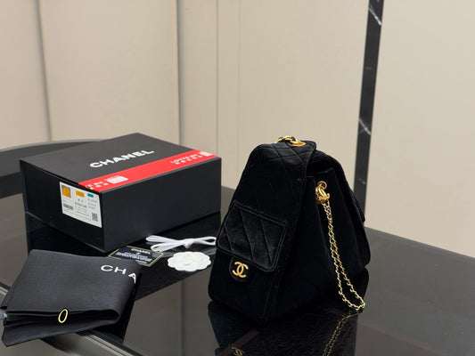High-End Women's Fashion Handbags-17