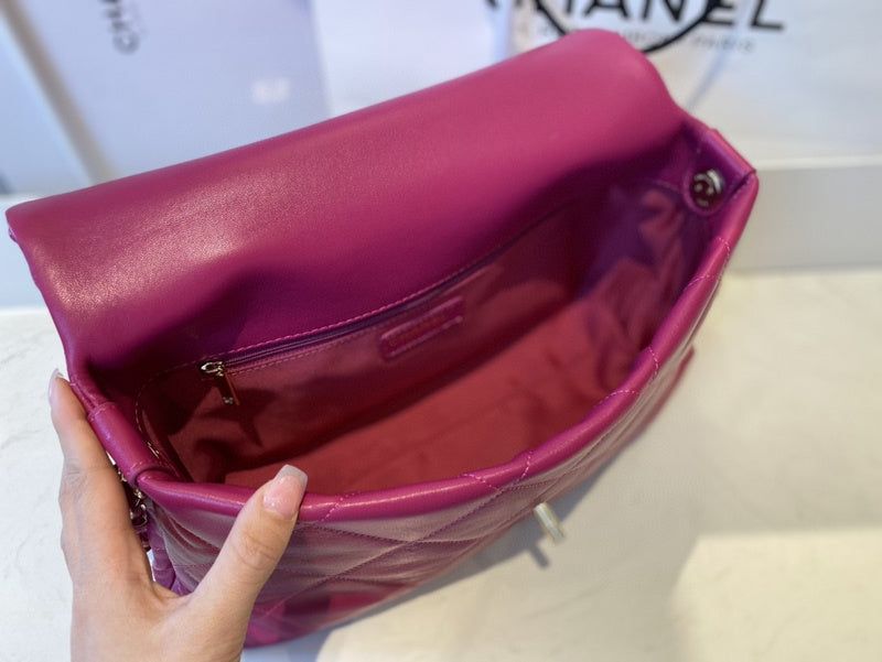 Chanel Luxury Handbag Style 601 Rovelle Bags