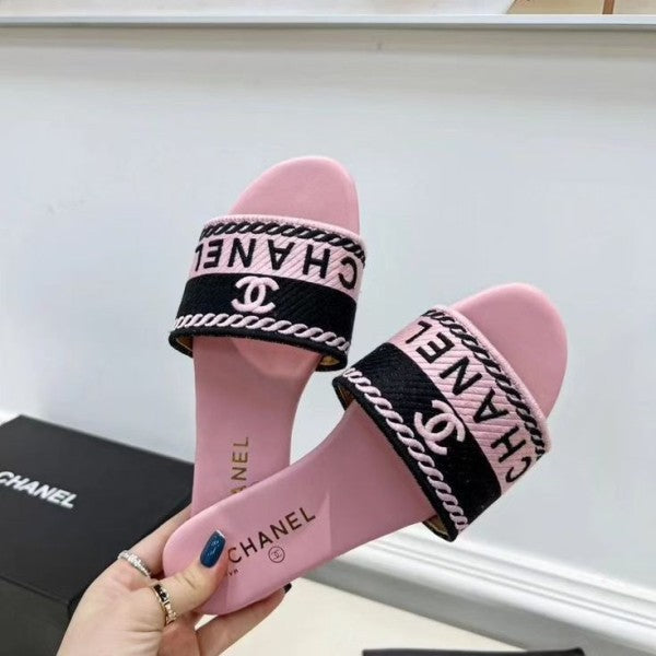 Chanel Flat Pink & black Slippers