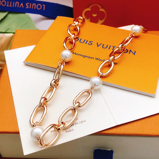 Pearl Clasp Necklace