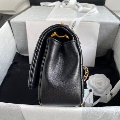 Chanel Luxury Handbag Style 626 Rovelle Bags