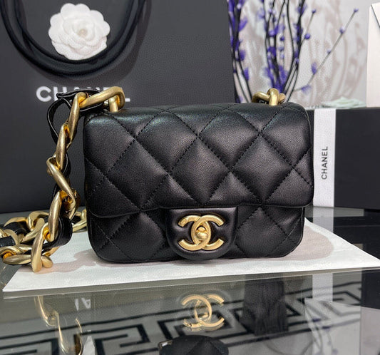 Chanel Luxury Handbag Style 71 Rovelle Bags