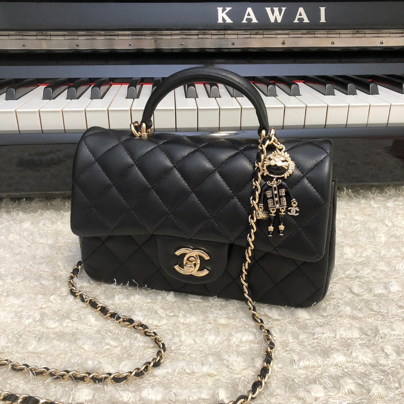 Chanel Luxury Handbag Style 565 Rovelle Bags