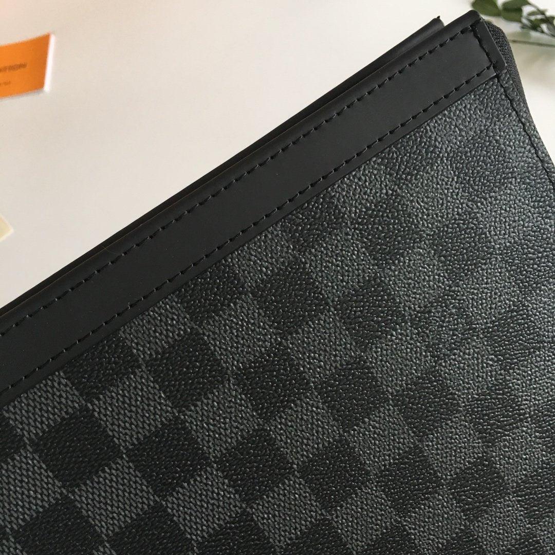 LOUIS VUITTON TOILETRY POUCH