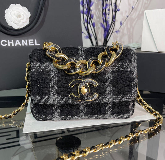 Chanel Luxury Handbag Style 73 Rovelle Bags