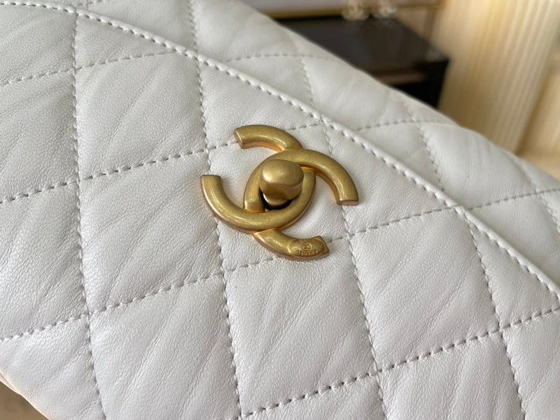 Chanel Luxury Handbag Style 631 Rovelle Bags