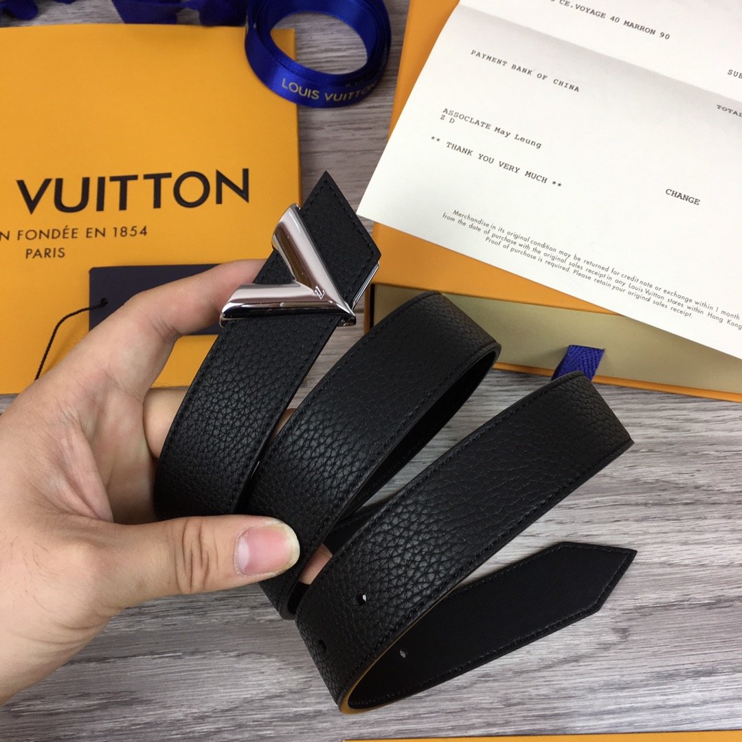 Leather Belt Louis Vuitton