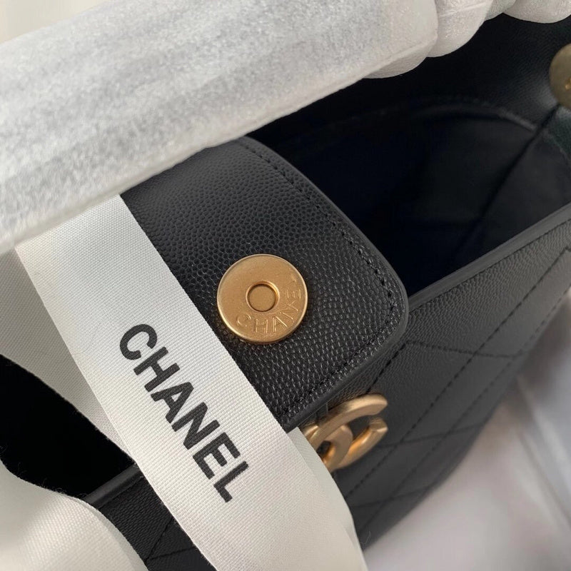 Chanel Luxury Handbag Style 644 Rovelle Bags