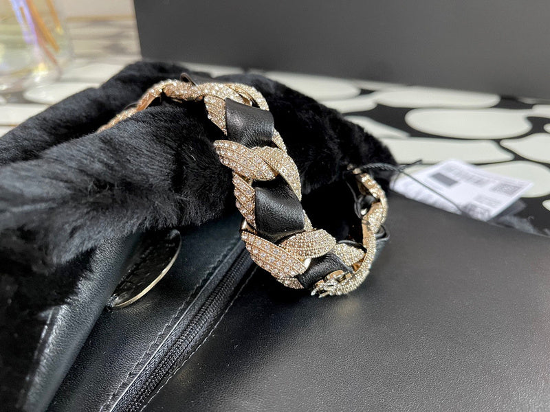 Chanel Luxury Handbag Style 592 Rovelle Bags