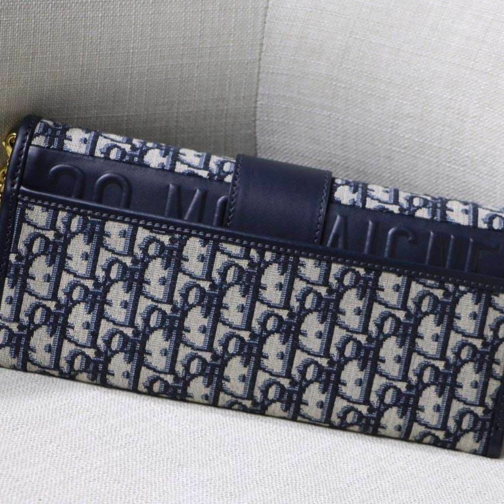 DIOR 30 MONTAIGNE POUCH