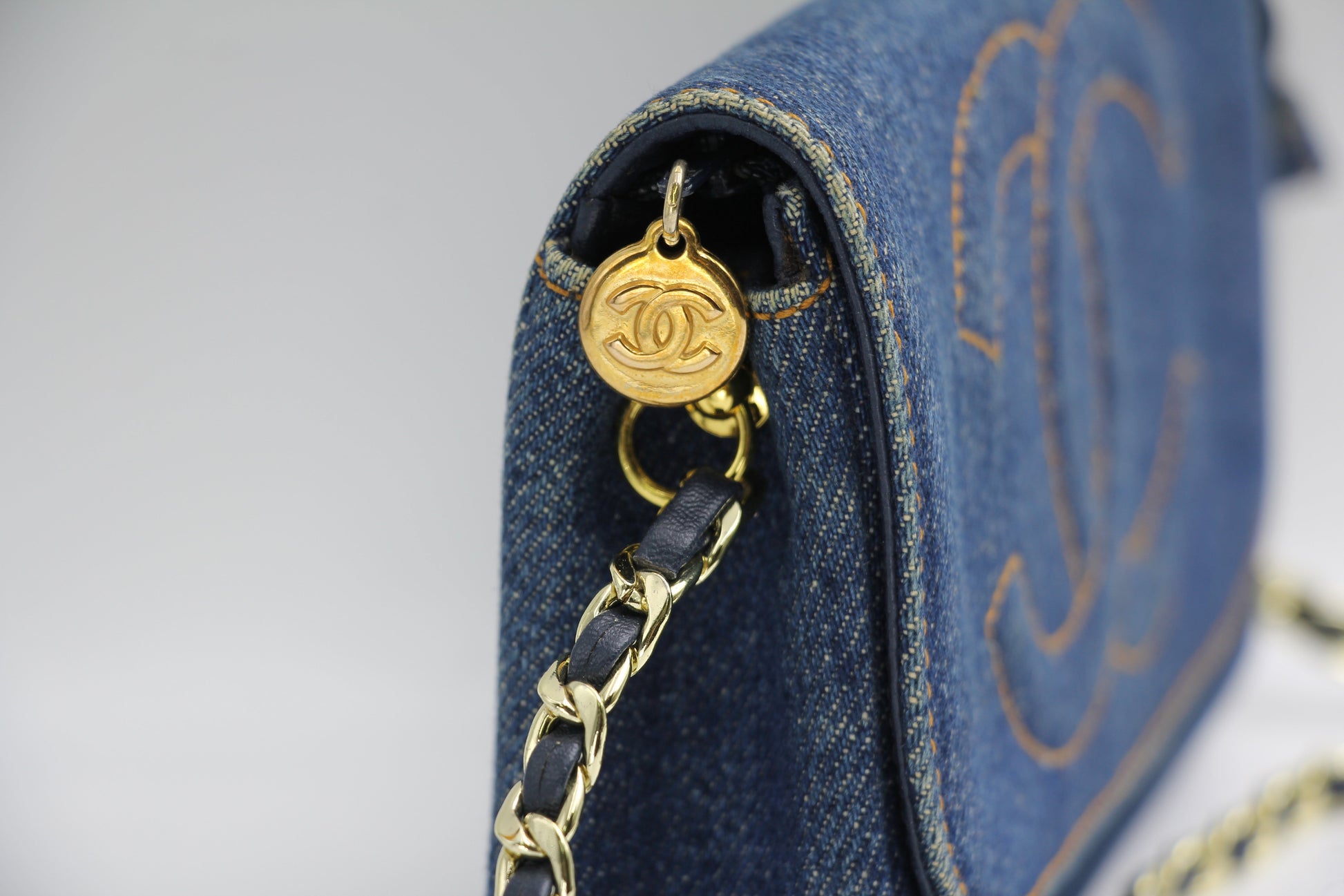 Chanel Luxury Leather Blue Clutch Blue Rovelle Bags
