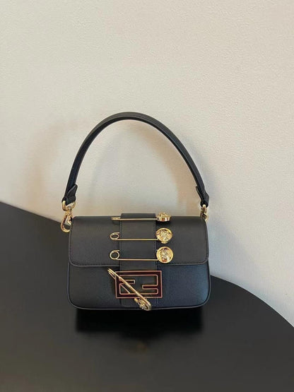 FENDI Rovelle Bags